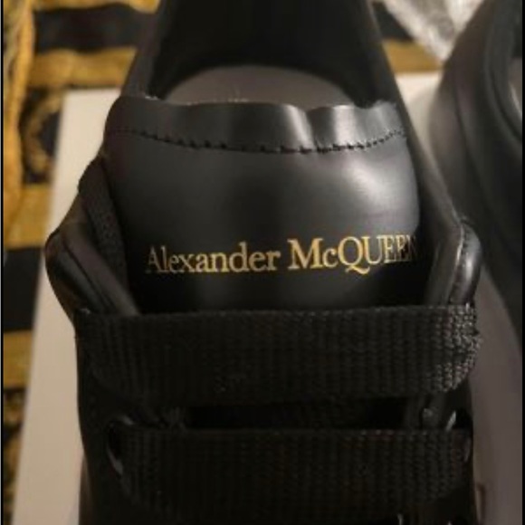 Alexander mcqueens - Picture 2 of 3